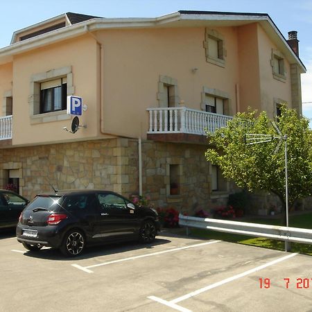 Residencial Santamaria Hotel Sancibrian Bagian luar foto