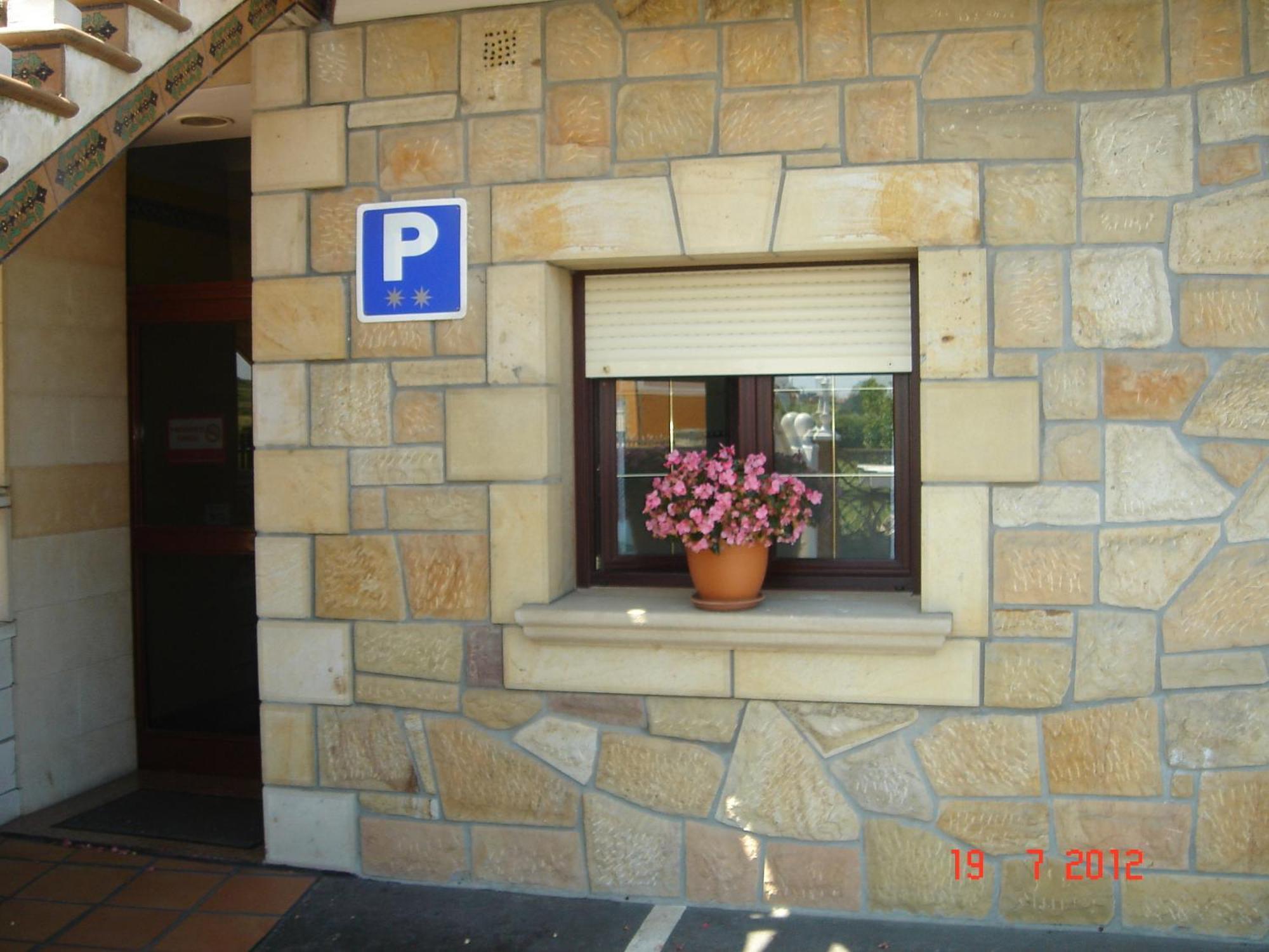 Residencial Santamaria Hotel Sancibrian Bagian luar foto
